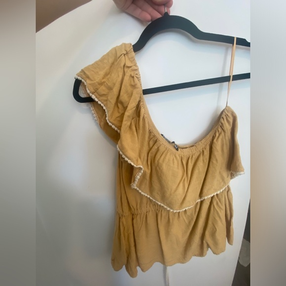 ZARA Mustard Blouse Off-Shoulder - Picture 3 of 4
